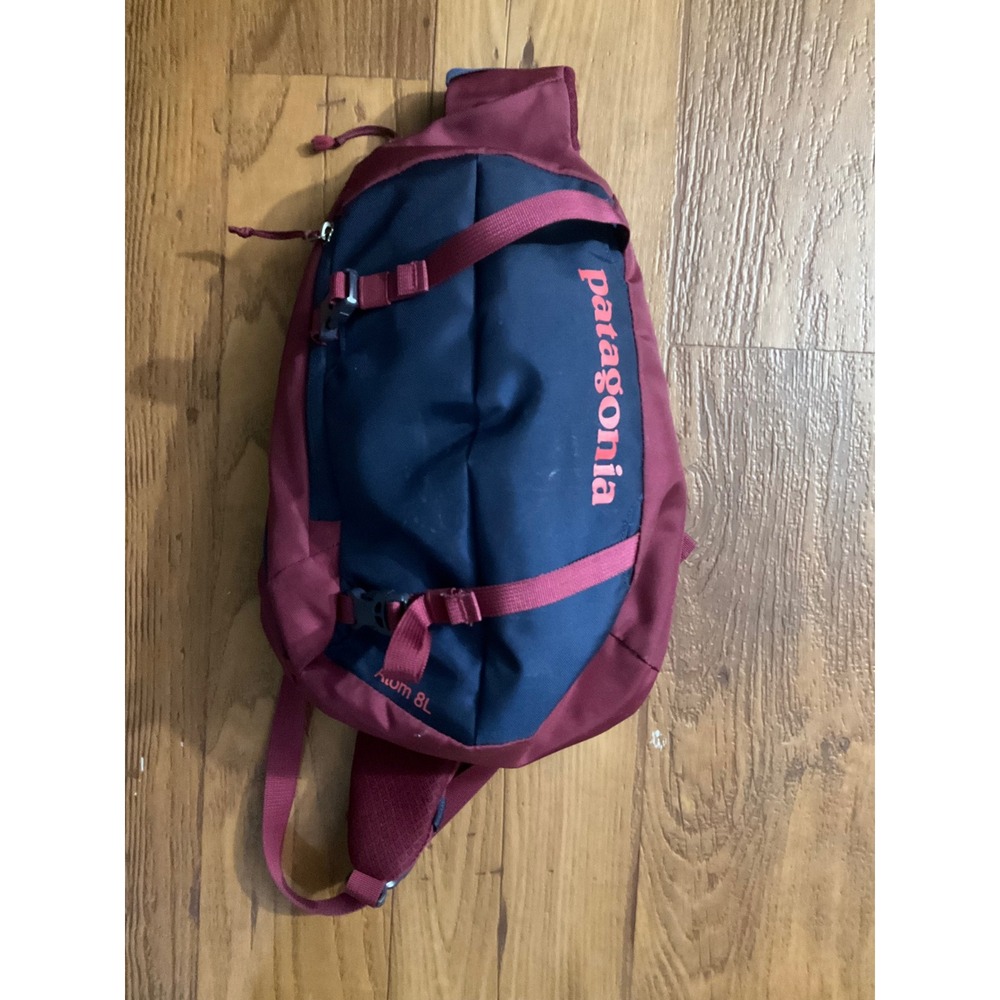 Patagonia Atom 8L Sling Bag Burgundy Navy Blue Crossbody Backpack 48261